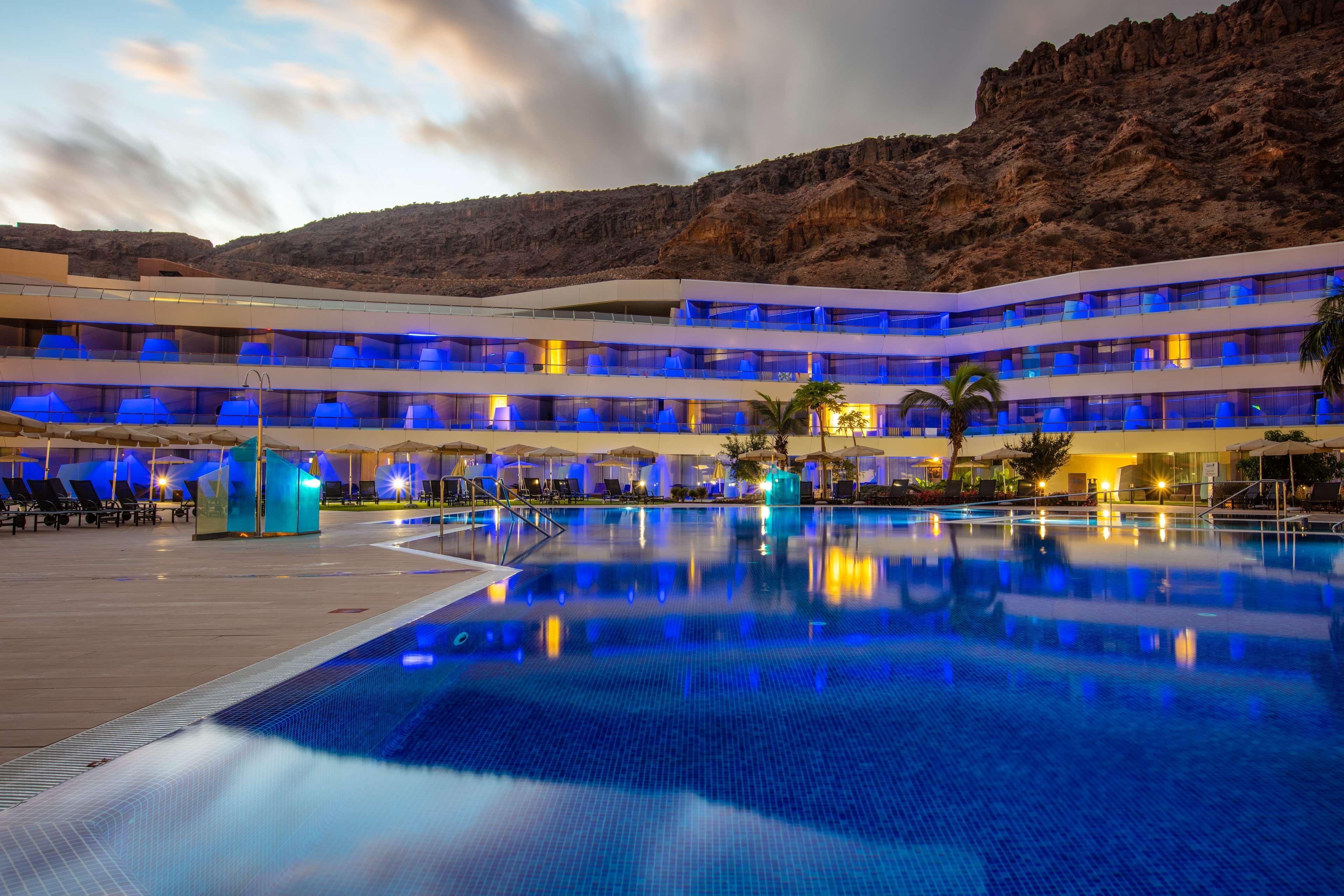 Radisson Blu Resort&Spa, Gran Canaria Mogan Puerto De Mogan Bagian luar foto